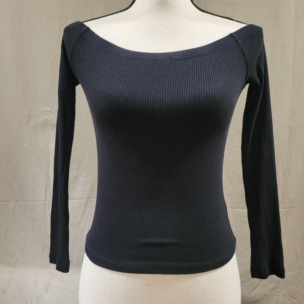 Ambiance size medium black ribbed open neck off should long sleeve shirt
